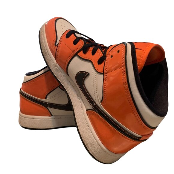 Air Jordan 1 Mid SE Orange/Black/White 6.5Y or 7.5 women's Sneakers - Picture 7 of 11